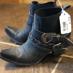 NWT Junk Gypsy by Lane booties